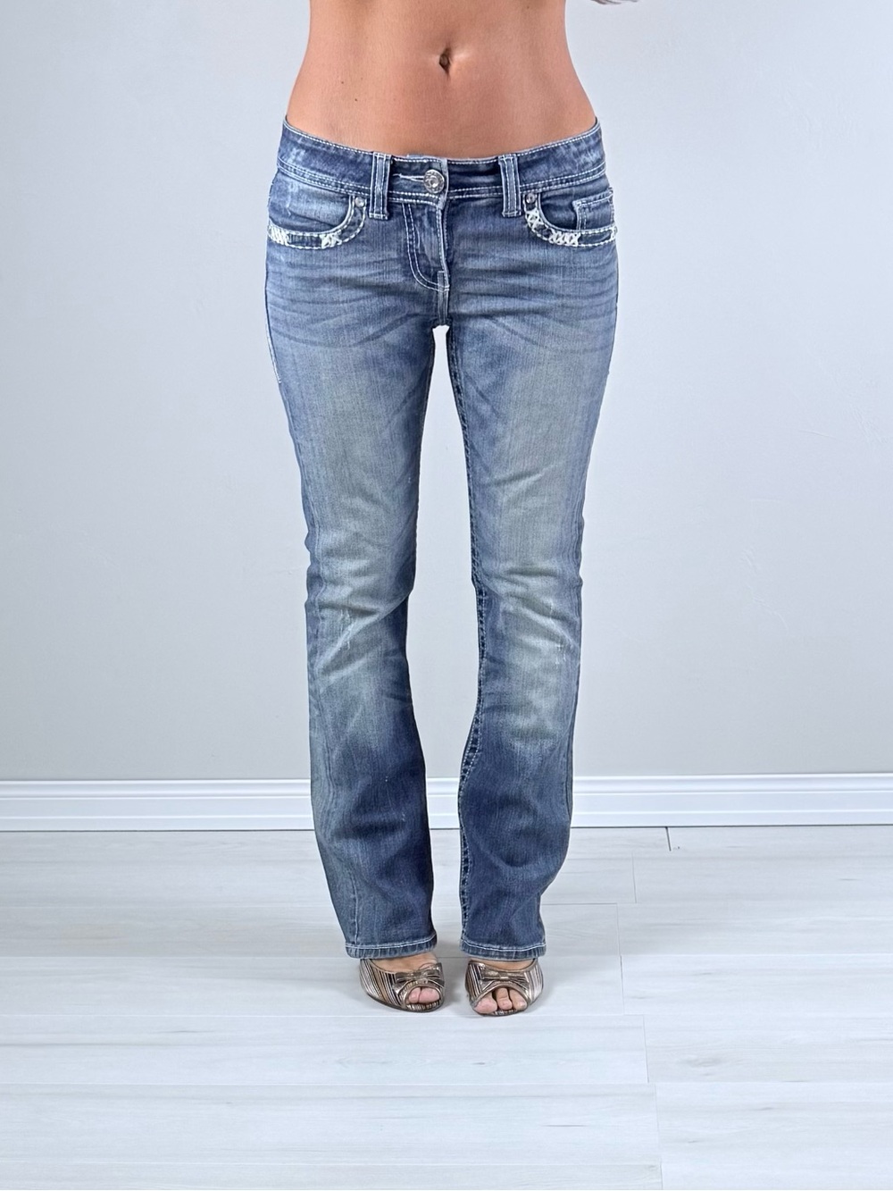 Y2K 2000s Daytrip Low rise bootcut Jeans